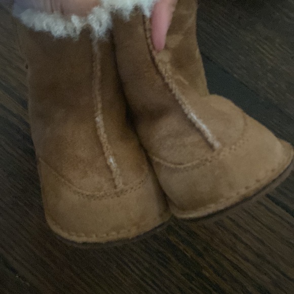 Ugg boo boots infant size small - Picture 4 of 4